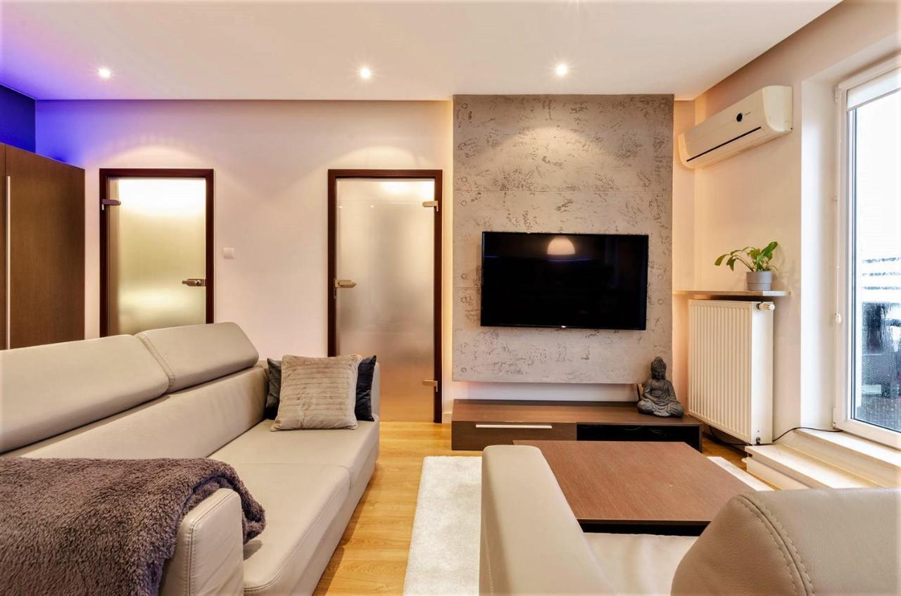 Lupoapartments Krolewska Penthouse Mandoria Parking Dostep Na Kod Łódź Exteriör bild
